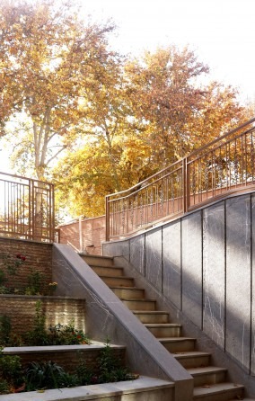 Sunken garden-well off the ground-floor unit