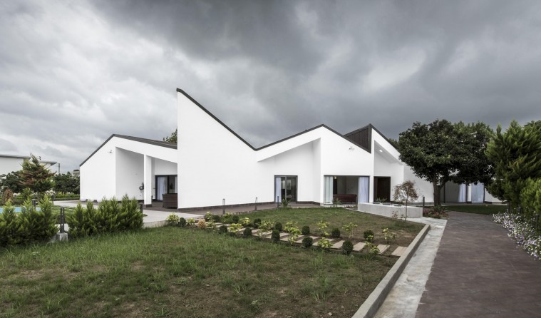 Shekasteh Villa (fragmented)