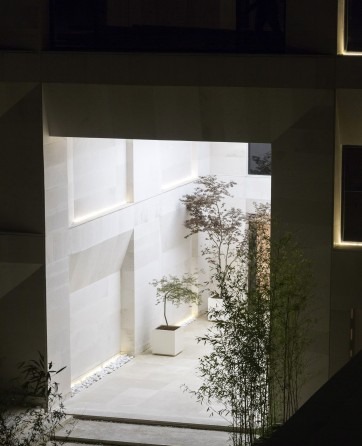 Lobby and entrance