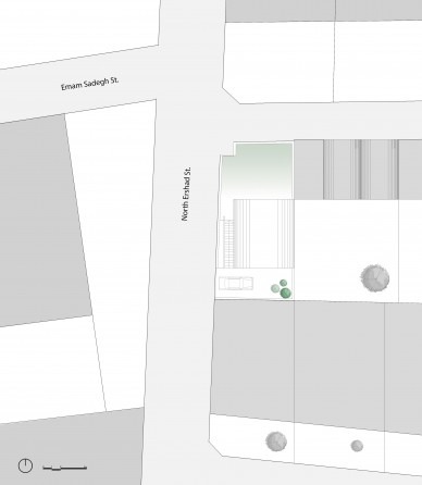 Urban site plan showing the small irregular plot at the corner of Emam Sadegh Street and North Ershad Street within the dense Najafabad fabric